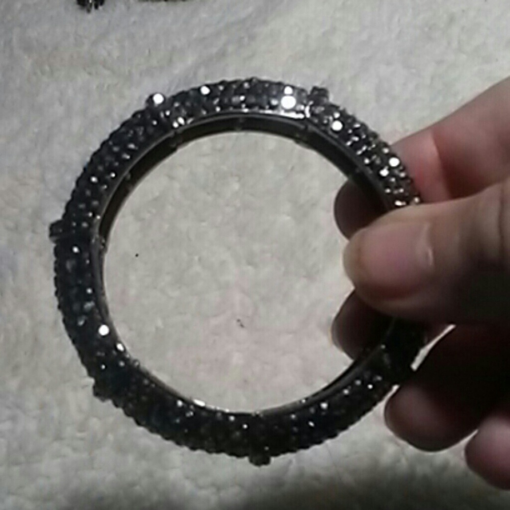 GORGEOUS SPARKLE BRACELET - Picture 2 of 4
